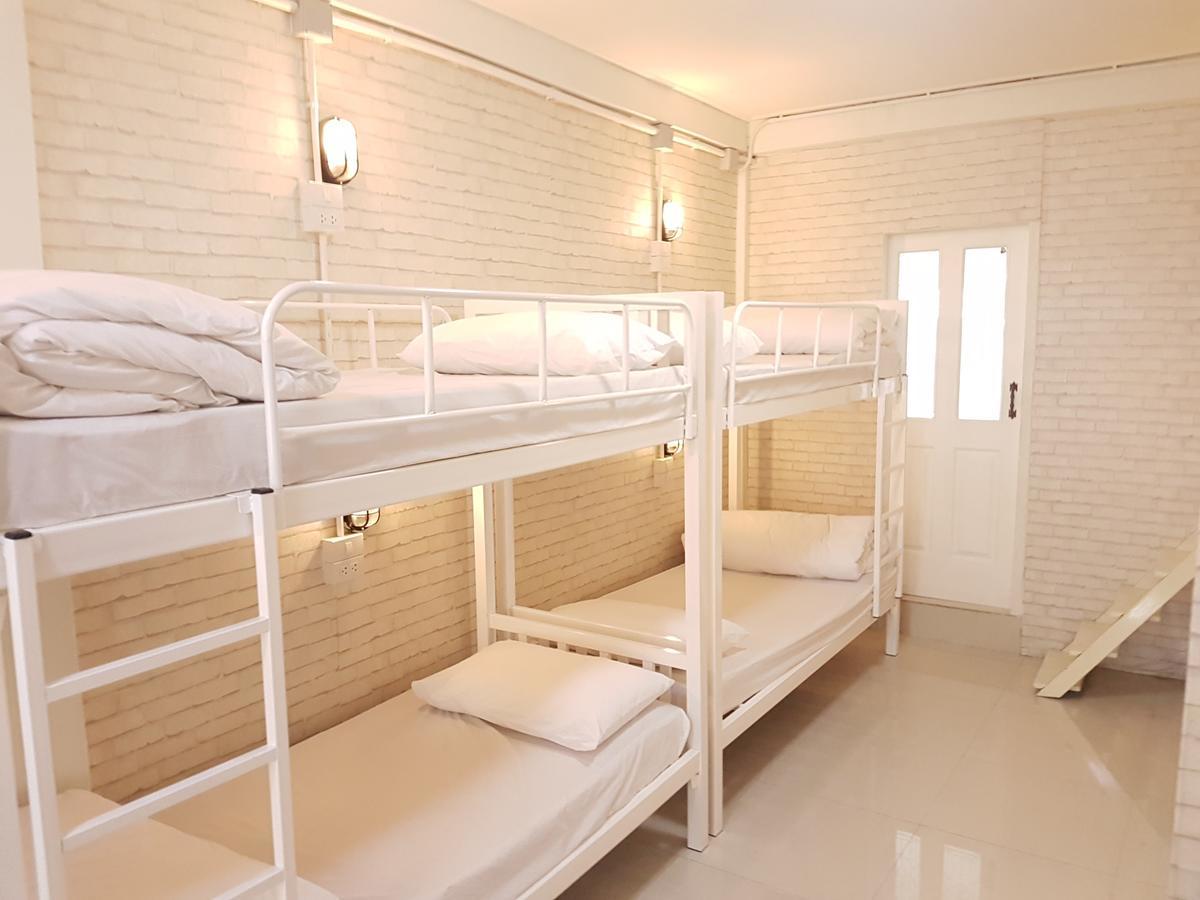 Mana Hostel Bangkok Zewnętrze zdjęcie
