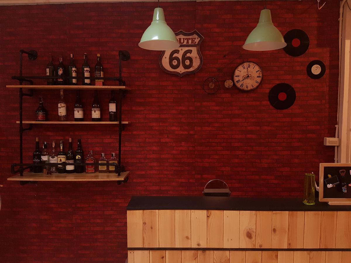 Mana Hostel Bangkok Zewnętrze zdjęcie