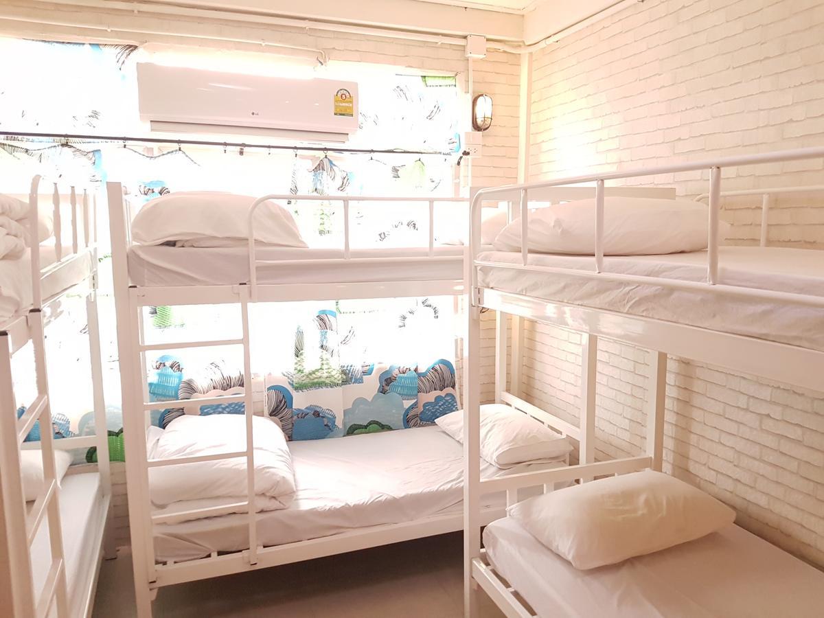 Mana Hostel Bangkok Zewnętrze zdjęcie