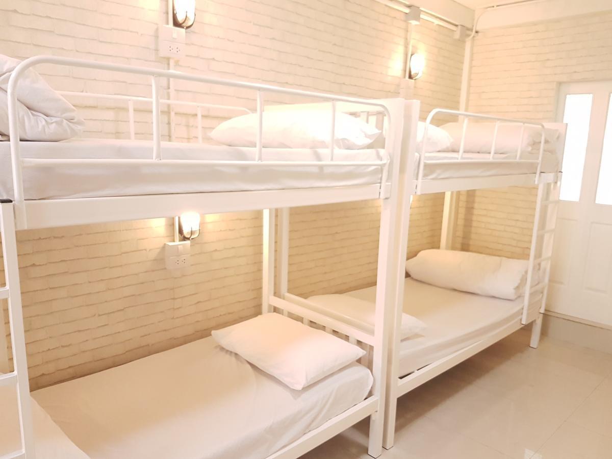 Mana Hostel Bangkok Zewnętrze zdjęcie