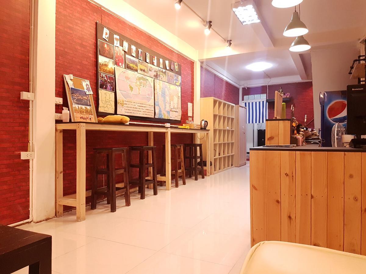 Mana Hostel Bangkok Zewnętrze zdjęcie