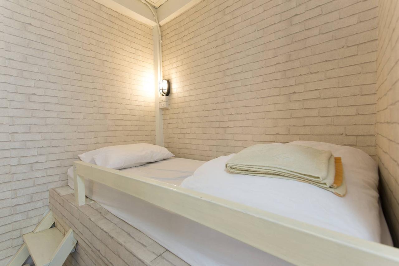 Mana Hostel Bangkok Zewnętrze zdjęcie